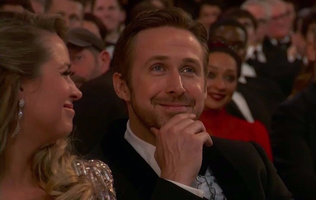 Гослинг улыбается Оскар. Гослинг на Оскаре. Выступление райана гослинга на оскаре 2024