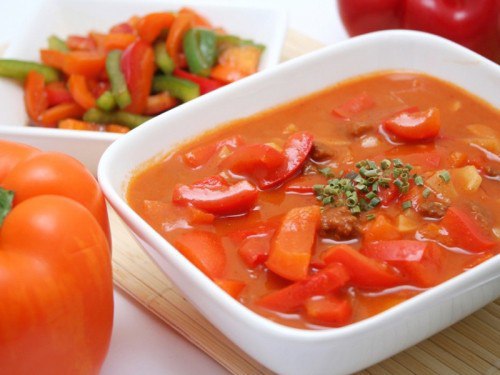 Паприкаш с овощами. Продукты: перец сладкий зеленый 5шт. томаты 2шт. тыква мякоть 300г масло ...