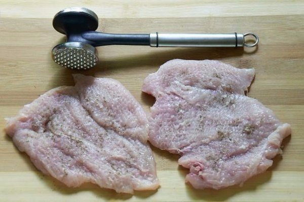 Куриная грудка под шубой.Ингредиенты:Очень вкусно и не особо сложно!Вам потребуется:Грудка куриная 2 ... - 3