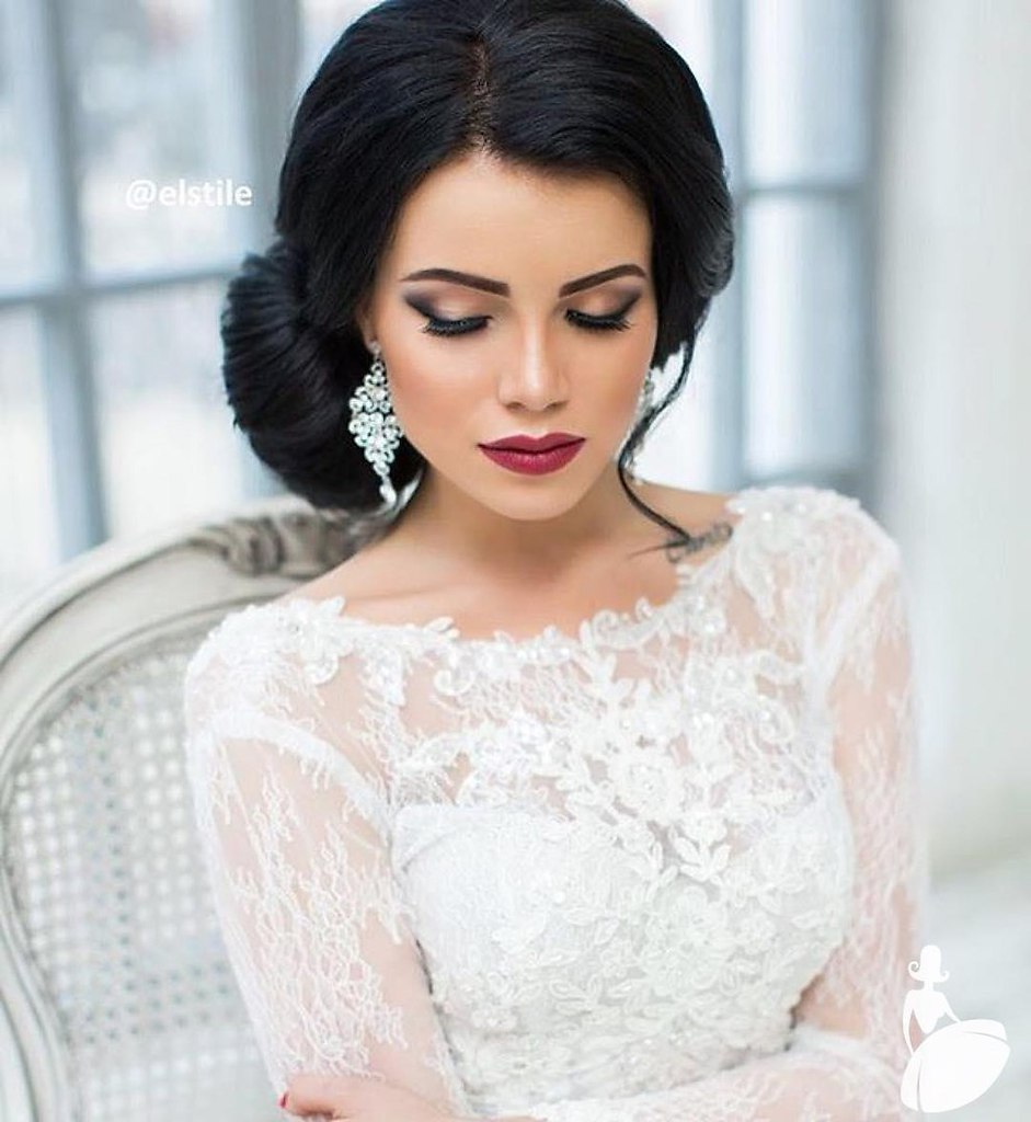 Свадебная прическа на каре. Свадебные прически на короткие волосы. Прически в стиле бохо на короткие волосы. Свадебные прически брюнетки. Макияж невесты.