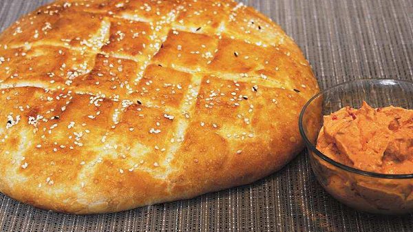 Погача (словенская кухня).Вообще, погача- это вид низкого хлеба . Очень популярна на Балканах и как ...