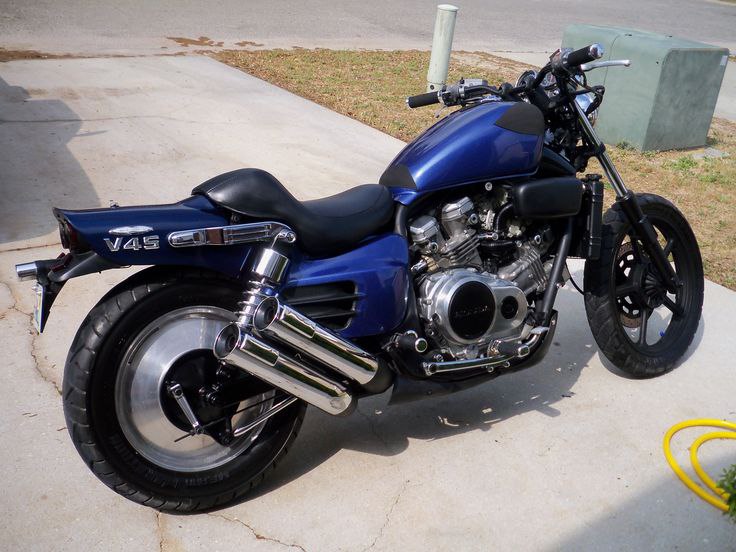 Honda Super Magna 750 cc V 45. - 3