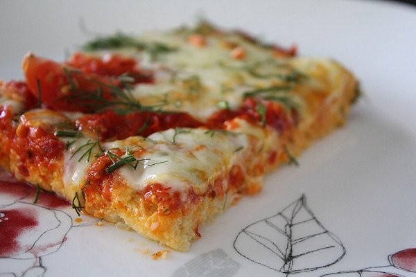 Вкуснейшая низкокалорийная пицца без муки.на 100грамм - 113.08 ккалБ/Ж/У - ...
