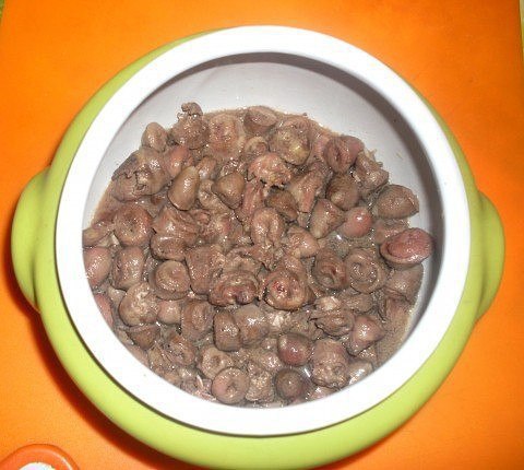 Жаркое из сердечек с грибами в горшочке или очень быстрый вкусный ужин :).Самое простое и быстрое - ...