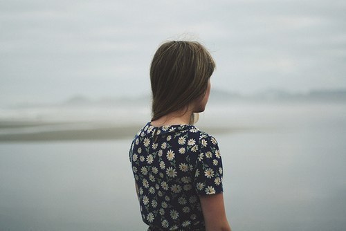 когда разочаровываешься в человеке, понимаешь: это не он такой плохой. это ты относилась к нему ...