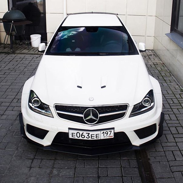 Mercedes-Benz C63 AMG Black Series