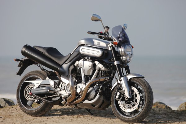 Yamaha MT-01 - 2