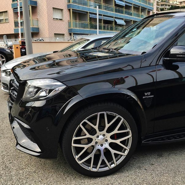 Mercedes-AMG GLS63