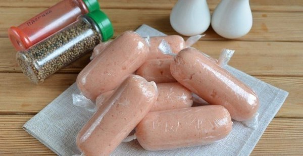 Домашние сосиски с курицей.Ингредиенты:Куриное филе — 500 гЯйцо — 1 шт.Масло сливочное — 50 гМолоко ... - 5