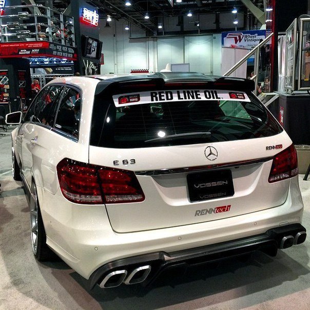 Mercedes-Benz E63 RENNtech S212