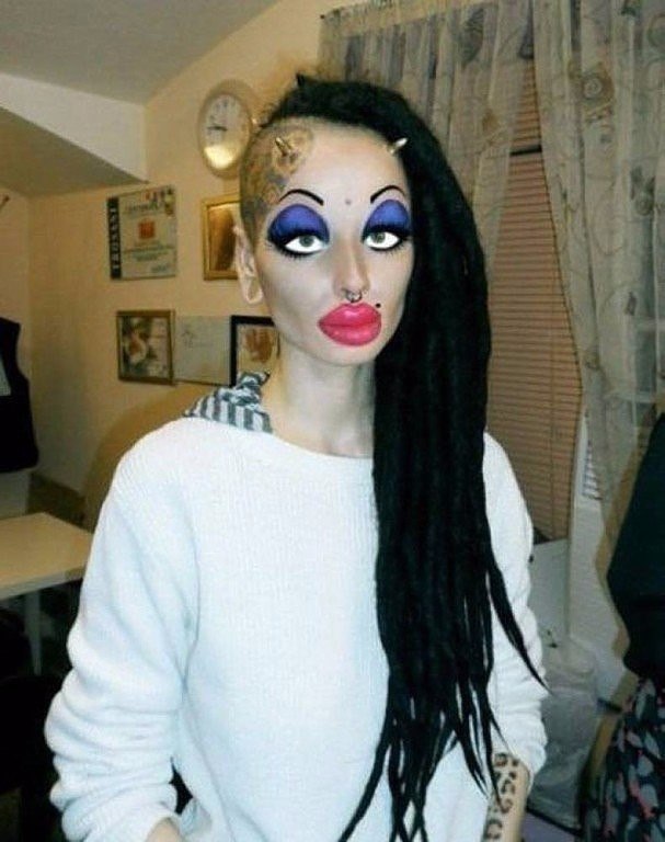     )