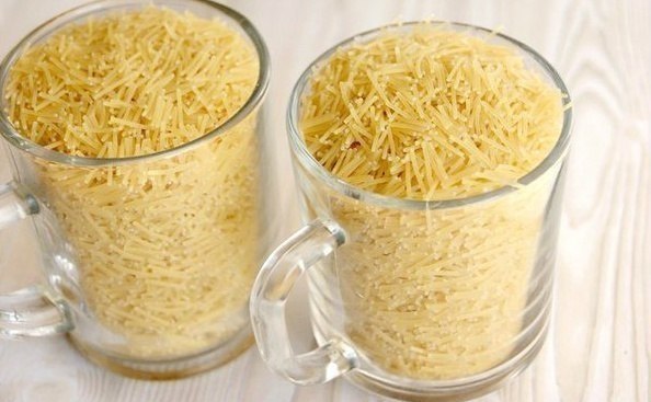 Вермишелевая запеканка с мясом (как в детском саду).Ингредиенты:- 2 чашки вермишели- кусочек ... - 2
