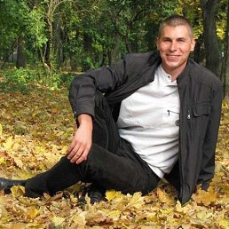 Олег, 42, Старощербиновская