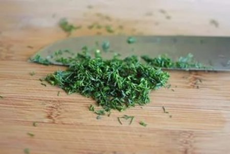 Салат с сухариками