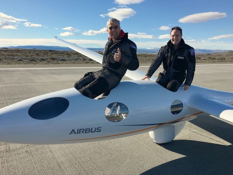 Планер Perlan 2 поднялся на рекордную для безмоторных летательных аппаратов https://fotostrana.ru/away?to=/sl/tHW2 и Perlan ...