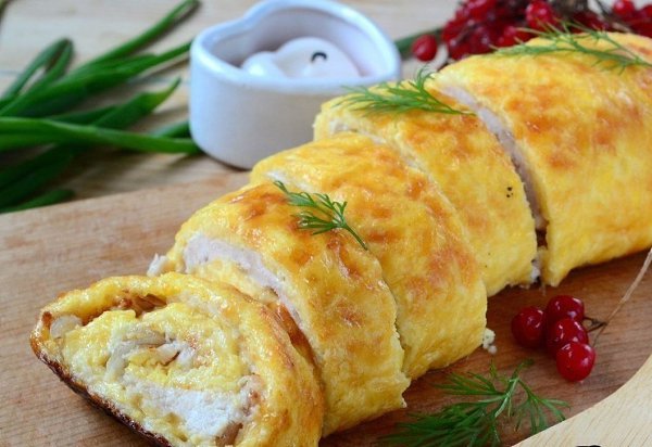 Вкуснейший куриный рулет дома! Если готовить мясо, то только так Ингредиенты: Сыр твердый — 200 г ...
