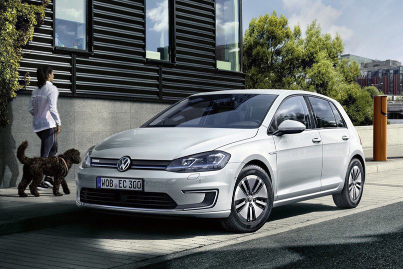  Volkswagen e-Golf 2017-         ...