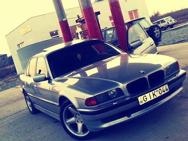  | BMW - 8  2017  23:39
