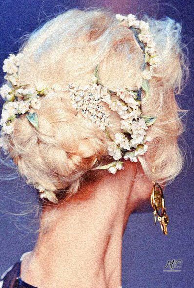 Dolce & Gabbana. - 6