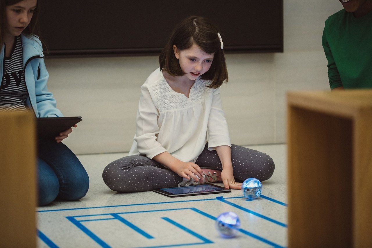   iPad- Swift Playgrounds   ,    ...