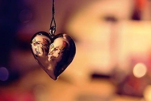 А ведь случайных встреч не бывает..Это или испытание..или наказание. или подарок судьбы.