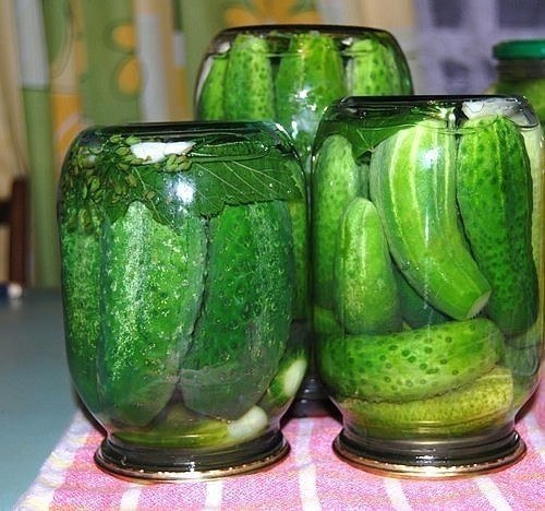 ОЧЕНЬ,ОЧЕНЬ ВКУСНЫЕ ОГУРЧИКИ))))) Всем советую. на 1 литр воды: 4 ст.л. сахара (без горки!!) 1 ст.л. ...
