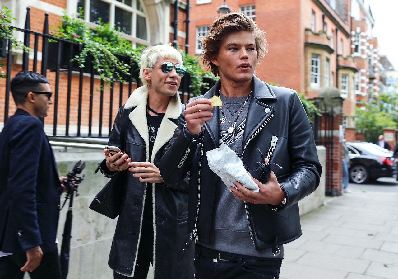#street_style@sewing_https://fotostrana.ru/away?to=/sl/pFO2 Best Street Style From the London Spring 18 Menswear Shows - 5