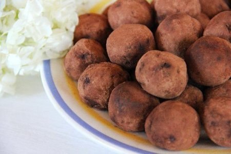 Конфеты Трюфели.Рецепт из маминого детства. В советские времена, когда полки магазинов зачастую были ...