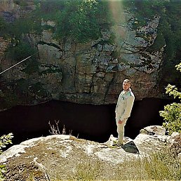 ���, ����, 32 ����