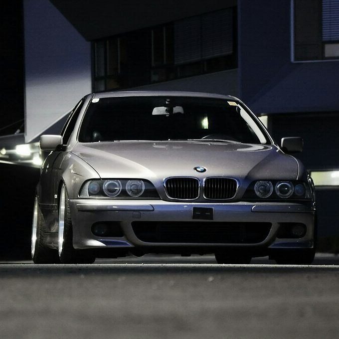 BMW (E39) - 2