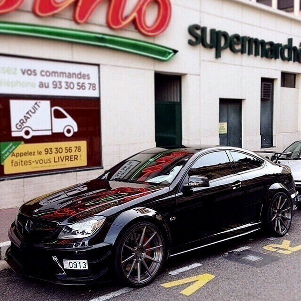 Mercedes-Benz C63 AMG Coupe