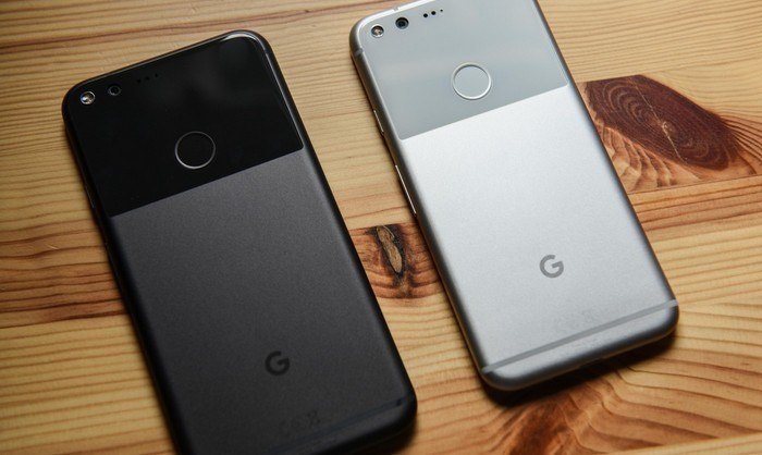 Google снизила цены на смартфоны Pixel, включив в комплект гарнитуру Daydream View .Компания Google ...