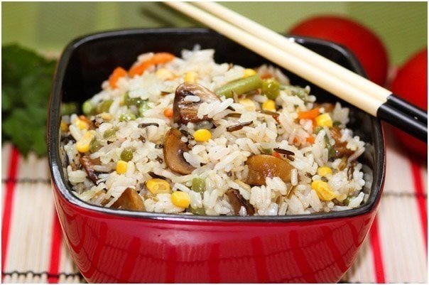 Невероятно вкусный рис с овощами и грибами.на 100грамм - 133.55 ккалБ/Ж/У - ...