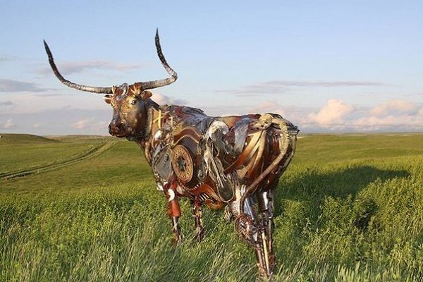 Удивительные скульптуры из металлолома. Скульптор Джон Лопес из Южной Дакоты собирает скульптуры ... - 9