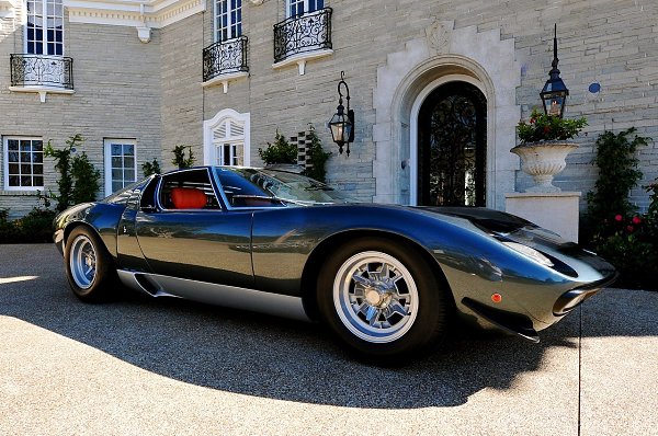 #lamborghini@autocult | http://joesackeyclassics.com/portfolio/spinto-veloce-5076/