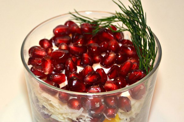 Салат «Гранатовый браслет» в стакане.Быстро и легко можно приготовить вкуснейший салатик. Салат ...