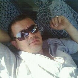 Beca, ����������, 42 ����