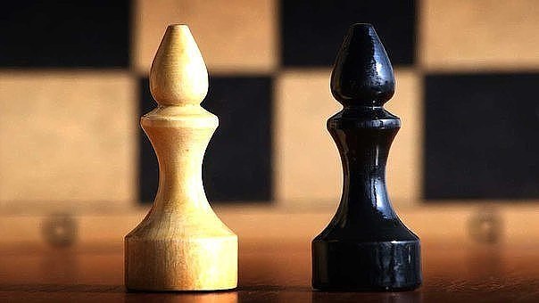 Наши установки «как правильно» и «как надо» загоняют нас в роль пешки, у которой очень небольшая ...
