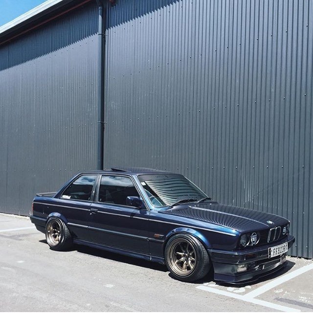  3 Series E30