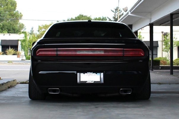 Dodge Challenger - 4