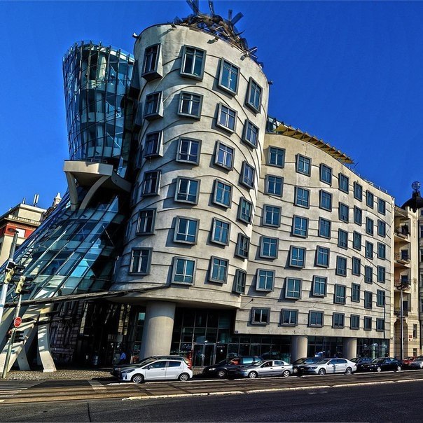 Dancing House., 