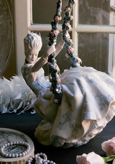    ..         LLADRO SPAIN PORCELAIN.
