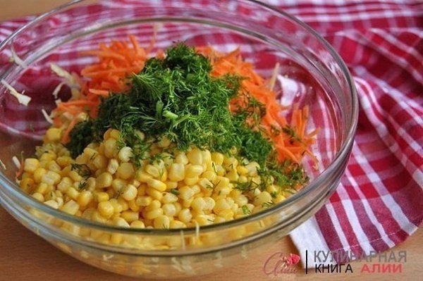 Салат с капустой, кукурузой и без майонеза! Этот салатик легкий, свежий, без майонеза. Идеально ... - 4