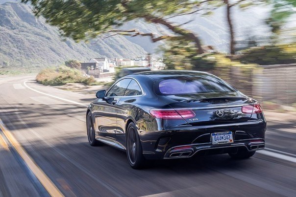 Mercedes Benz S65 AMG Coupe - 2