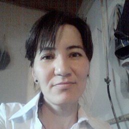 Ainura, 44, 