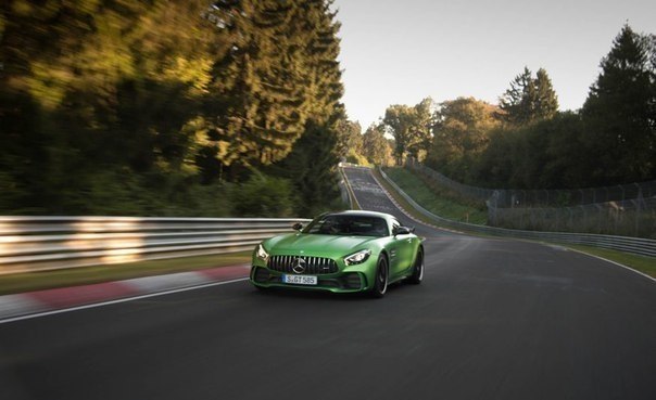 Mercedes-AMG GT R '2016 - 4