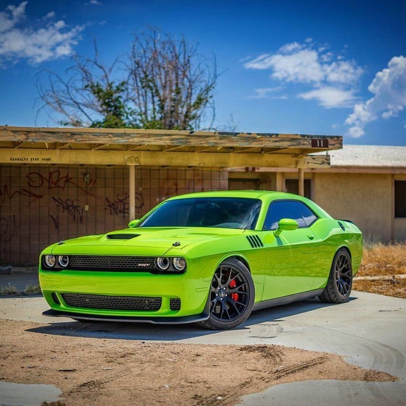 Dodge Challenger SRT Hellcat