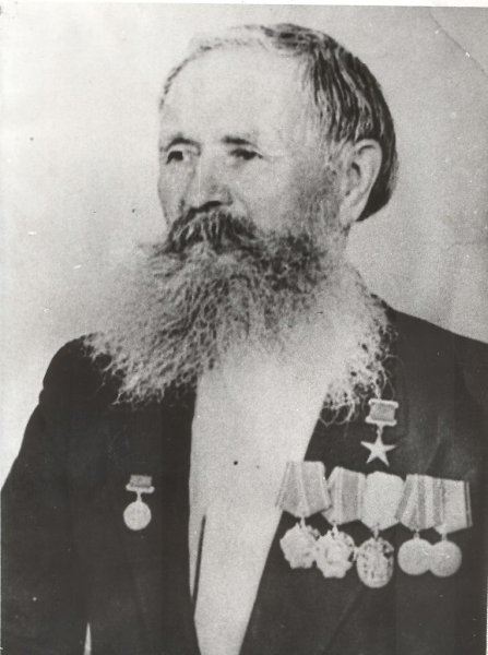 Василий Степанович Степанов, (24 февраля 1897 - 5 сентября 1973) - Герой Социалистического Труда, ...