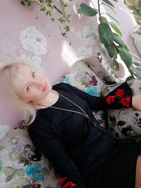 Резюме на вакансию Администратор в Омске, возраст 20, пол Женский Сменный график