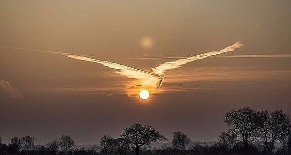 Кто-то сказал мне однажды, что жить надо ради мелочей. Жить ради рассвета в пять утра и заката в ... - 7